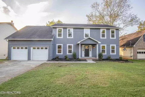 11028 Center Cross Dr, Knoxville, TN 37934