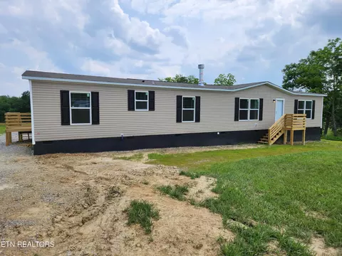 1450 Pennsylvania Ave, Jamestown, TN 38556