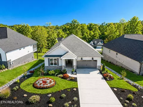 205 Nuhya Trce, Loudon, TN 37774