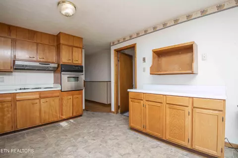 Kitchen - 7224 Ridgeview Rd, Corryton, TN 37721 photo 5 of 5