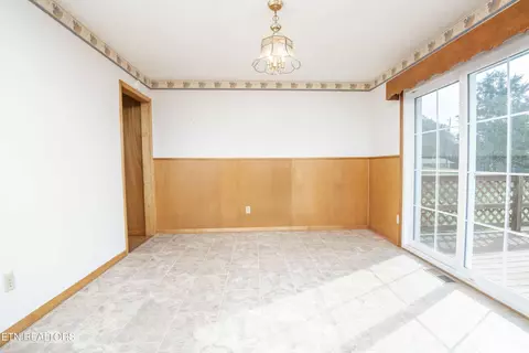 Dining - 7224 Ridgeview Rd, Corryton, TN 37721 photo 1 of 1