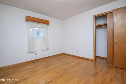 Bedroom - 7224 Ridgeview Rd, Corryton, TN 37721 photo 10 of 12