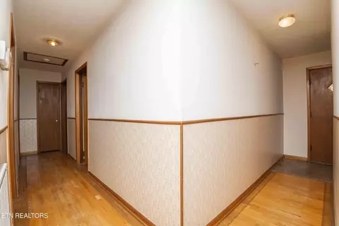 Entry Way - 7224 Ridgeview Rd, Corryton, TN 37721 photo 1 of 1