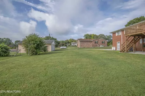 Exterior - 7224 Ridgeview Rd, Corryton, TN 37721 photo 7 of 7