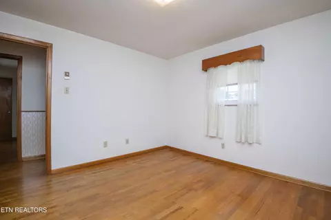 Bedroom - 7224 Ridgeview Rd, Corryton, TN 37721 photo 12 of 12