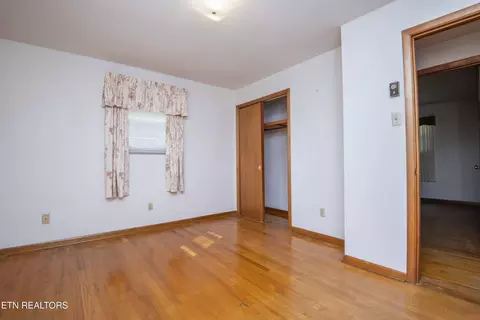 Bedroom - 7224 Ridgeview Rd, Corryton, TN 37721 photo 4 of 12