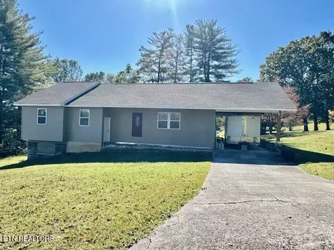 181 Gloria Dr, Tazewell, TN 37879