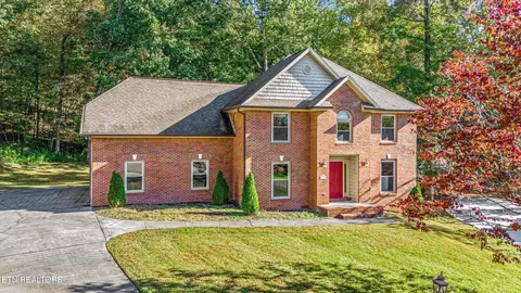 2820 Dee Peppers Dr, Knoxville, TN 37931