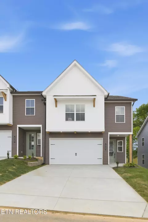1723 Lateglow Way, Knoxville, TN 37931