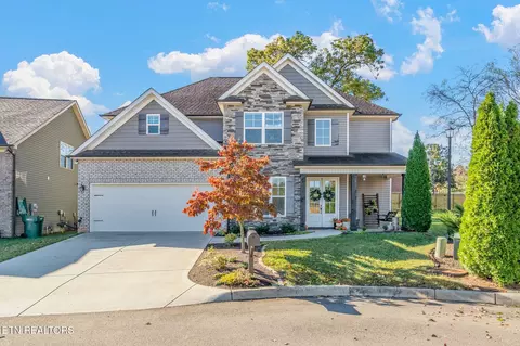 8934 Highbury Way, Knoxville, TN 37922