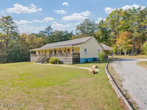 908 Riverchase Tr, Clarkrange, TN 38553 photo 2