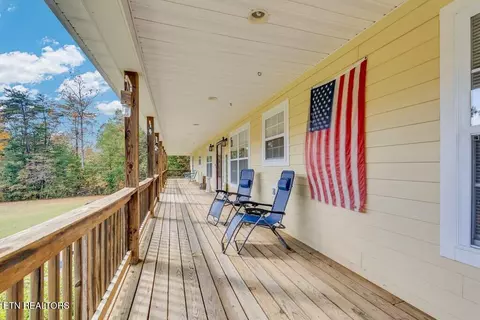 908 Riverchase Tr, Clarkrange, TN 38553 photo 4