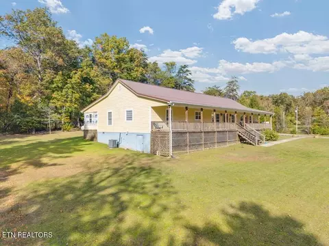 908 Riverchase Tr, Clarkrange, TN 38553 photo 3