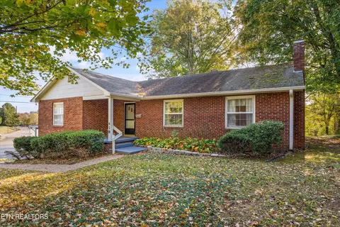 418 Highland Ave, Maryville, TN 37803