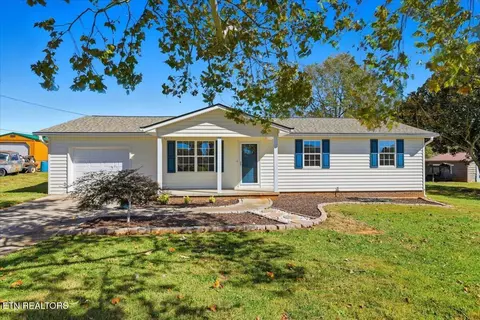 1913 Colonial Cir, Maryville, TN 37803