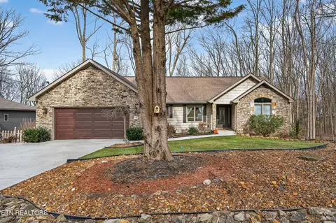 122 Pineridge Loop, Crossville, TN 38558