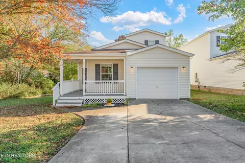1728 Delmonte Way, Knoxville, TN 37932