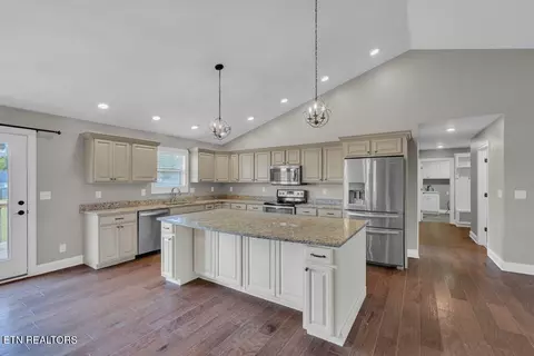 4808 Catherine Ct, Baxter, TN 38544 photo 12