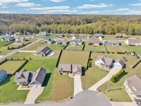 4808 Catherine Ct, Baxter, TN 38544 photo 35