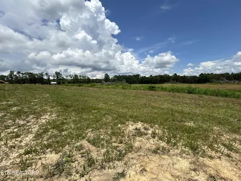 White Oak Rd, Jamestown, TN 38556