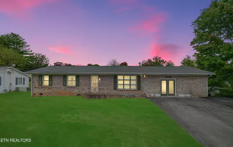 5405 Bluefield Rd, Knoxville, TN 37921