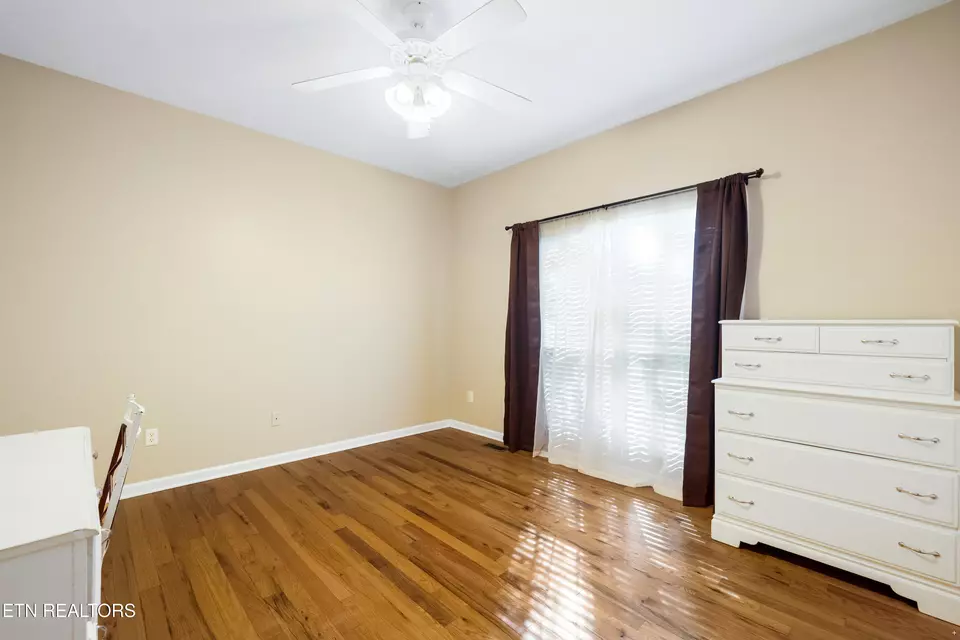 Bedroom - 11212 Elm Crest Ln, Knoxville, TN 37932 photo 3 of 3