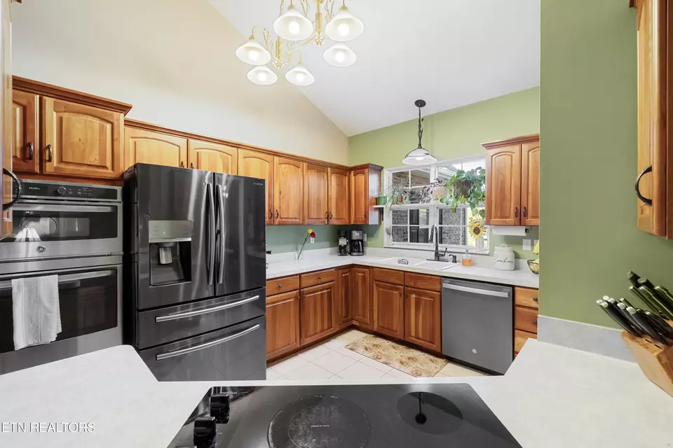 Kitchen - 11212 Elm Crest Ln, Knoxville, TN 37932 photo 1 of 2