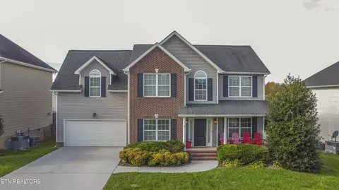 2559 Sparkling Star Ln, Knoxville, TN 37931