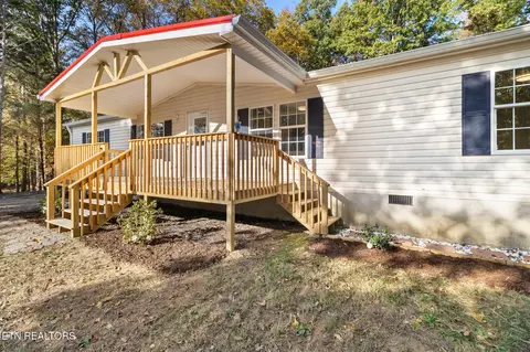 441 NW Van Davis Rd, Georgetown, TN 37336