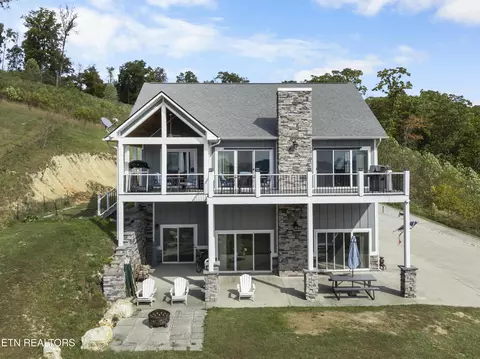 301 Mountain Way, Sharps Chapel, TN 37866