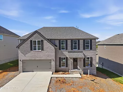 209 Clover Meadow Ln, Maryville, TN 37801