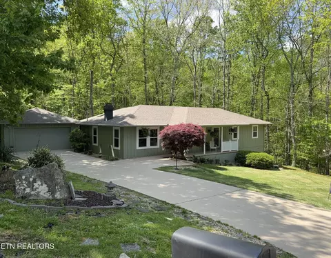 226 Snead Dr, Crossville, TN 38558