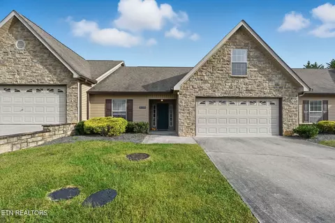 6313 Macklin Bend Way, Powell, TN 37849
