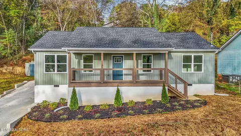 1231 Baker Ave, Knoxville, TN 37920