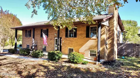 2110 Farris Rd, Maryville, TN 37803
