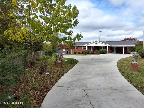 3003 Eloise Dr, Morristown, TN 37814