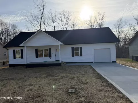 2113 Utah Trce, Crossville, TN 38572