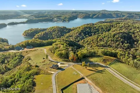 Bald Eagle Lane, Hilham, TN 38568