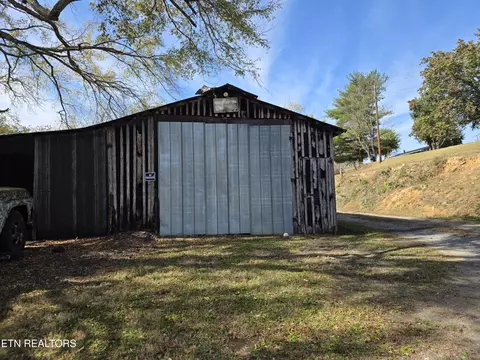 385 Shelton Rd, Newport, TN 37821