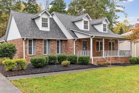 1317 English Ln, Athens, TN 37303