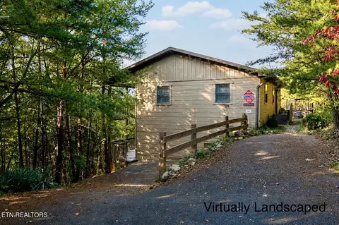 1433 Twin Rock Dr, Sevierville, TN 37862