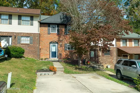 227 Farmington Tr, Kingston, TN 37763