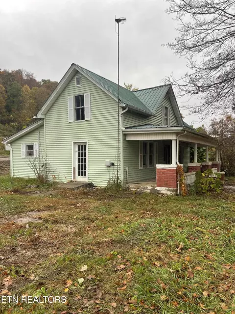 2440 Mount Carmel Rd, Mosheim, TN 37818