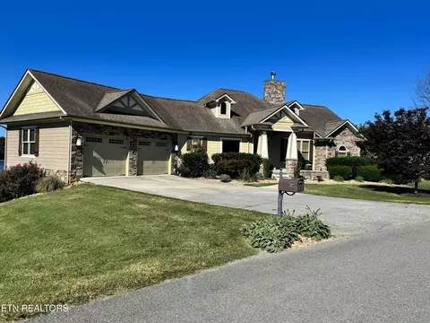 317 Reginas Pt, Sharps Chapel, TN 37866