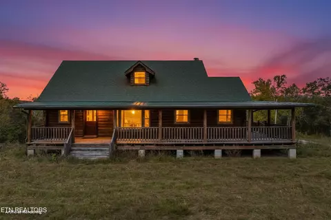 210 Robert Smith Ln, Tazewell, TN 37879