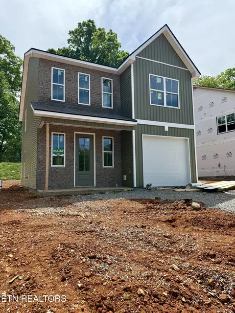 504 8th Ave, Lenoir City, TN 37771