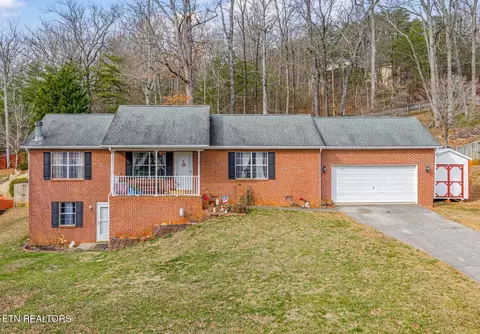 3333 Mutton Hollow Rd, Maryville, TN 37803