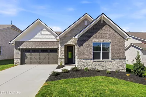 12625 Red Poppy Dr, Farragut, TN 37934