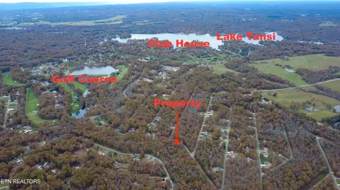 5027 Ostego Dr, Crossville, TN 38572