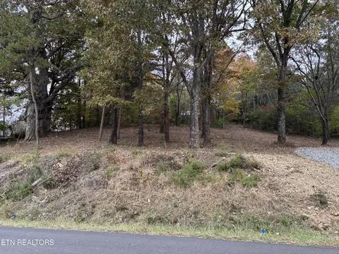 282 S Long Hollow Rd, Maryville, TN 37803